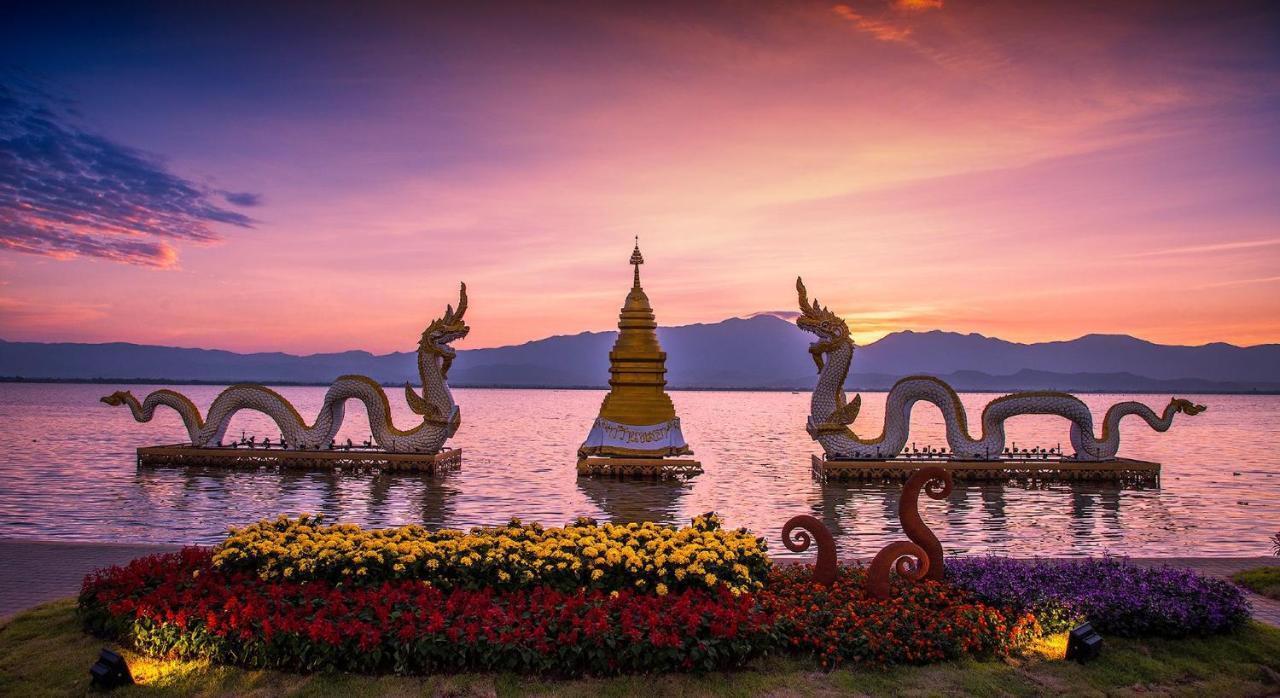 Kwan Phayao Lake House Exterior photo