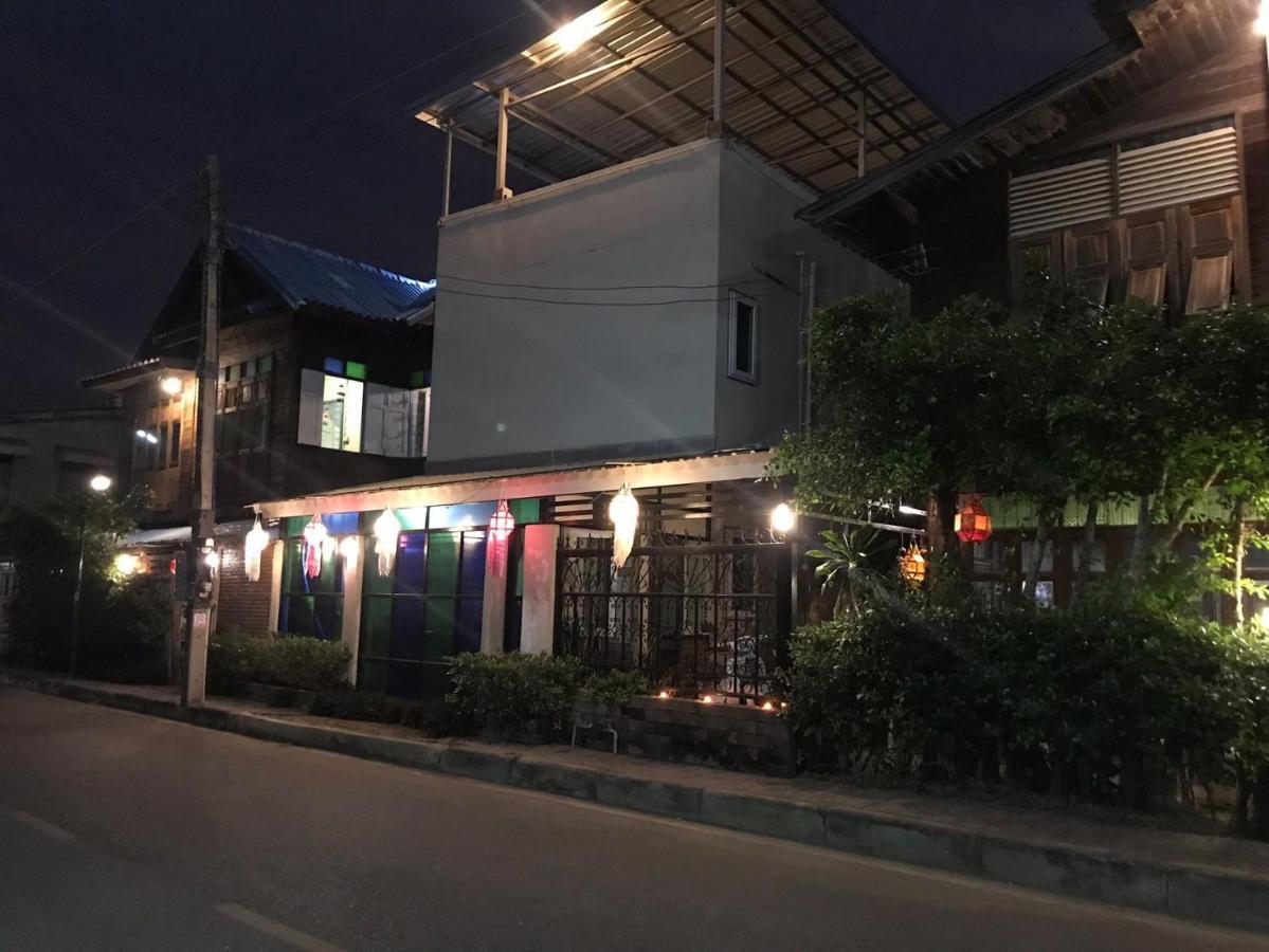 Kwan Phayao Lake House Exterior photo